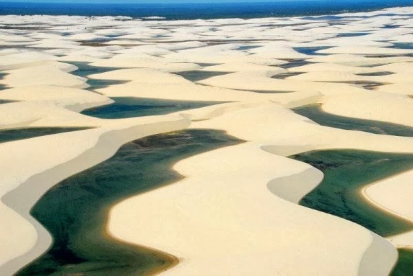 Paisagens mais lindas do mundo imagem de um lugar cheio de areia