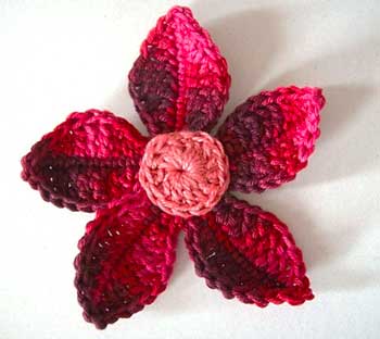 Flores de croche vermelha 
