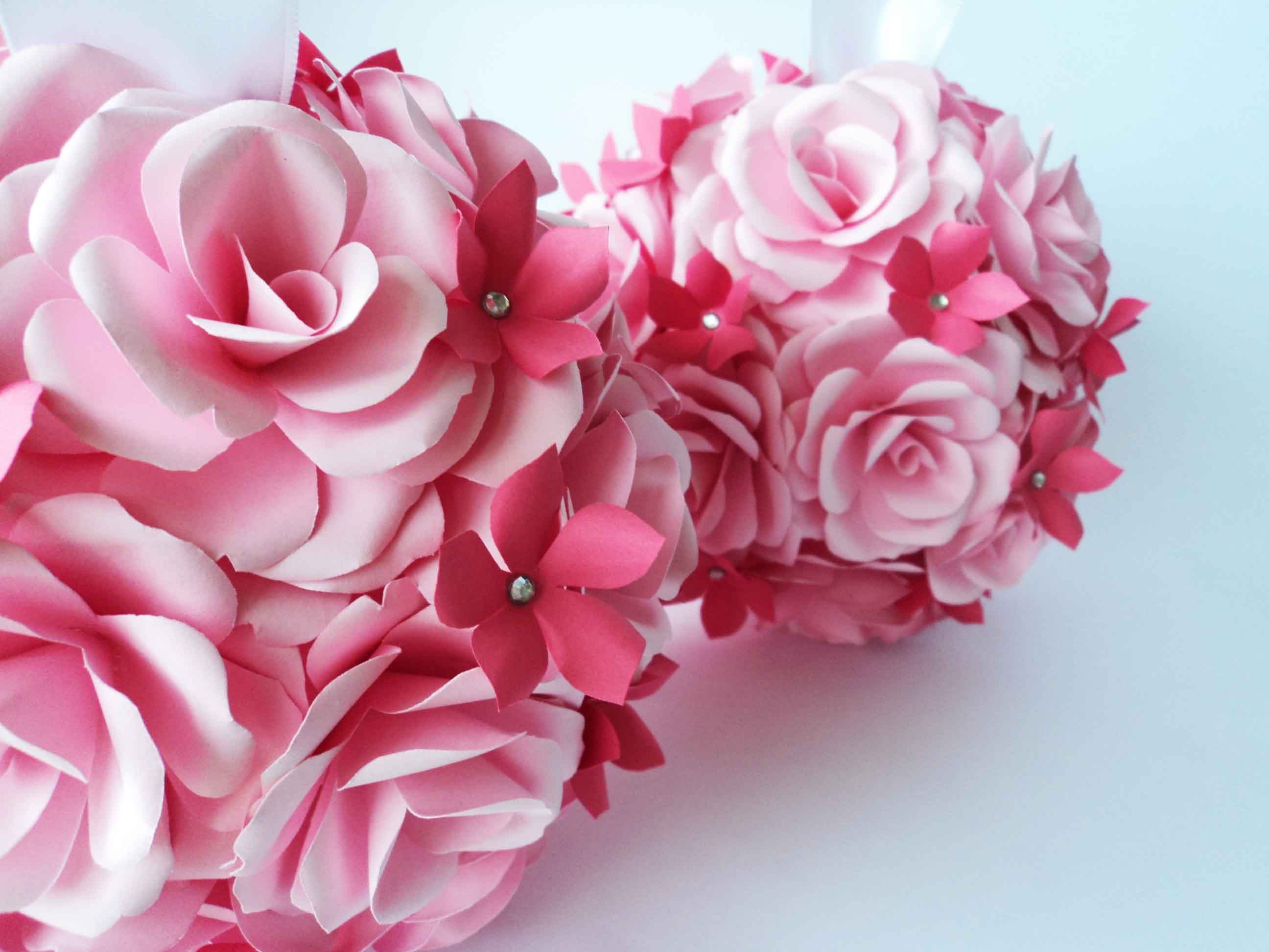 Flores de papel rosas 