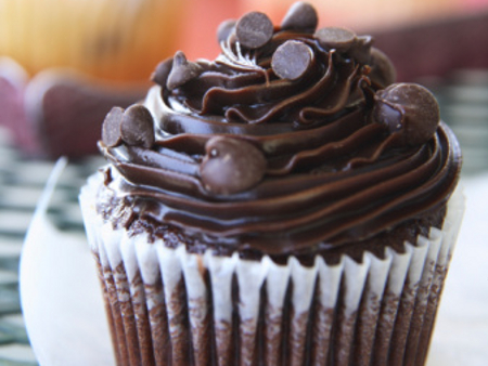 Receita de cupcake recheado de chocolate 