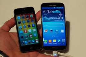 Samsung Galaxy S4 VS iPhone 5 - Comparação 