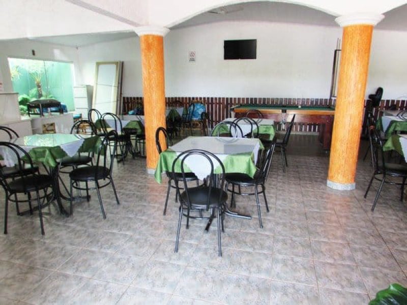 ambiente-de-refeicao-pousada-paraiso