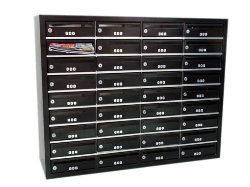caixa-preta-nove-por-quatro-portas