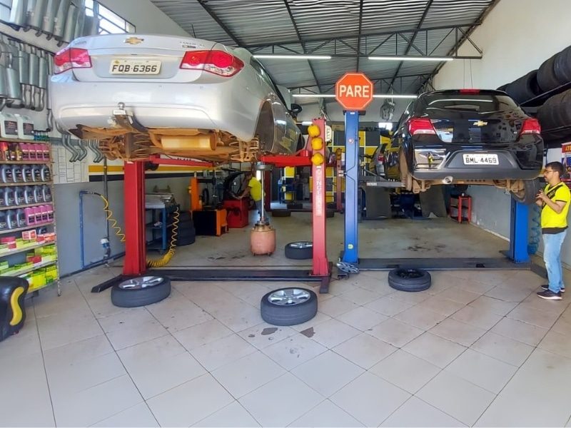dentro-garagem-kevyn-auto-center