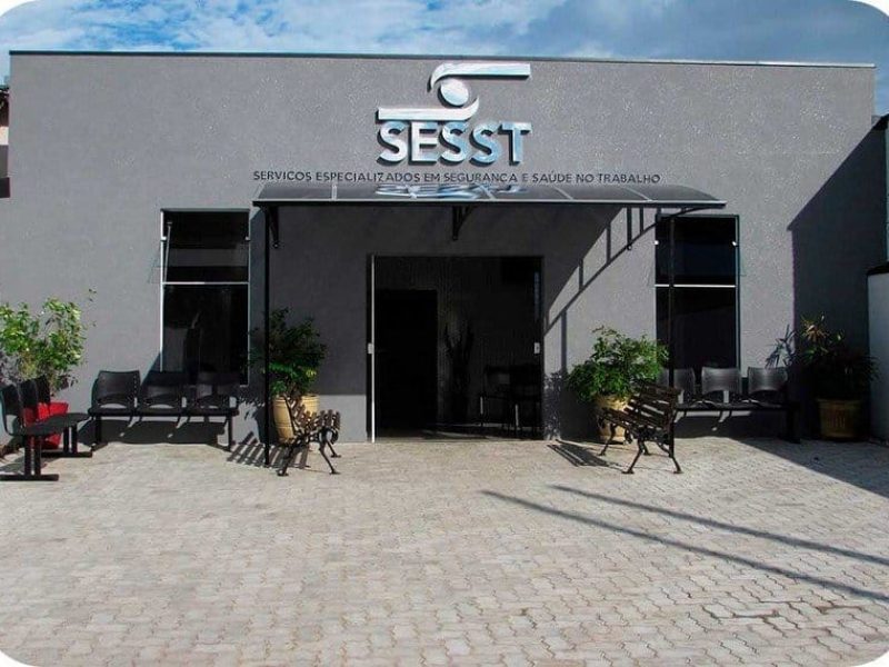 fachada-sesst-centralizada